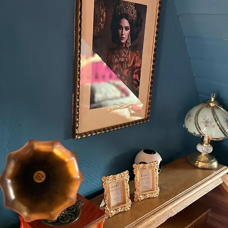 Capsule Baroque Apartamento