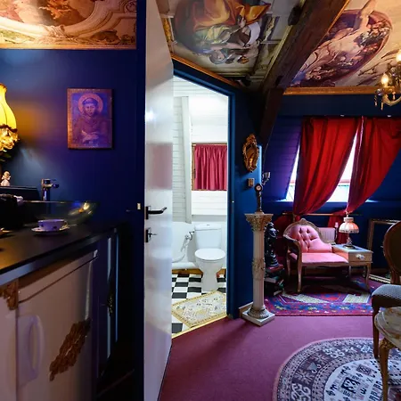 Capsule Baroque Apartmán