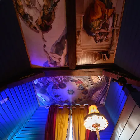 Capsule Baroque Апартаменты Монс